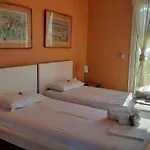 Alekos Houses-mitis فيلة