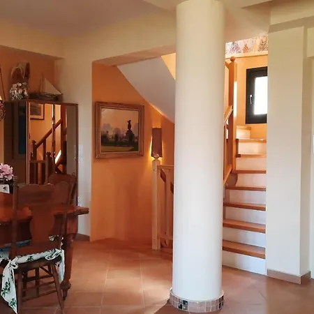 Alekos Houses-mitis * Lépedha