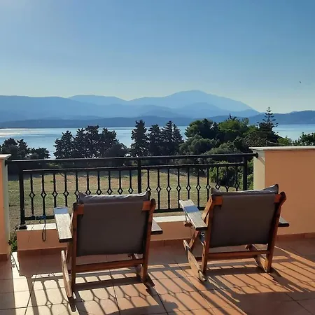 فيلة Alekos Houses-mitis