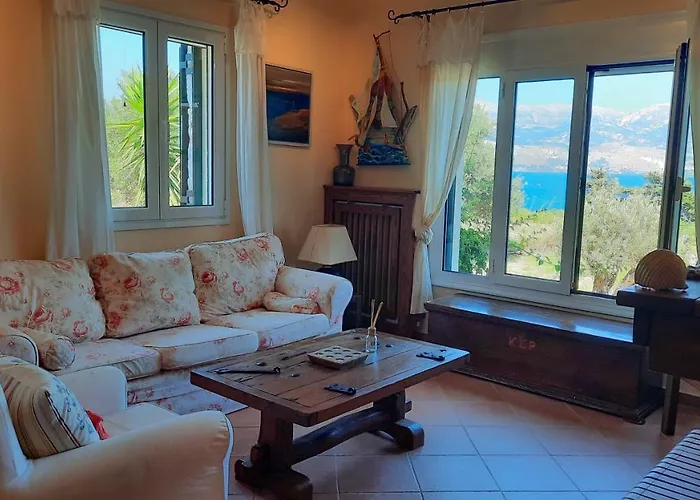 Alekos Houses-mitis